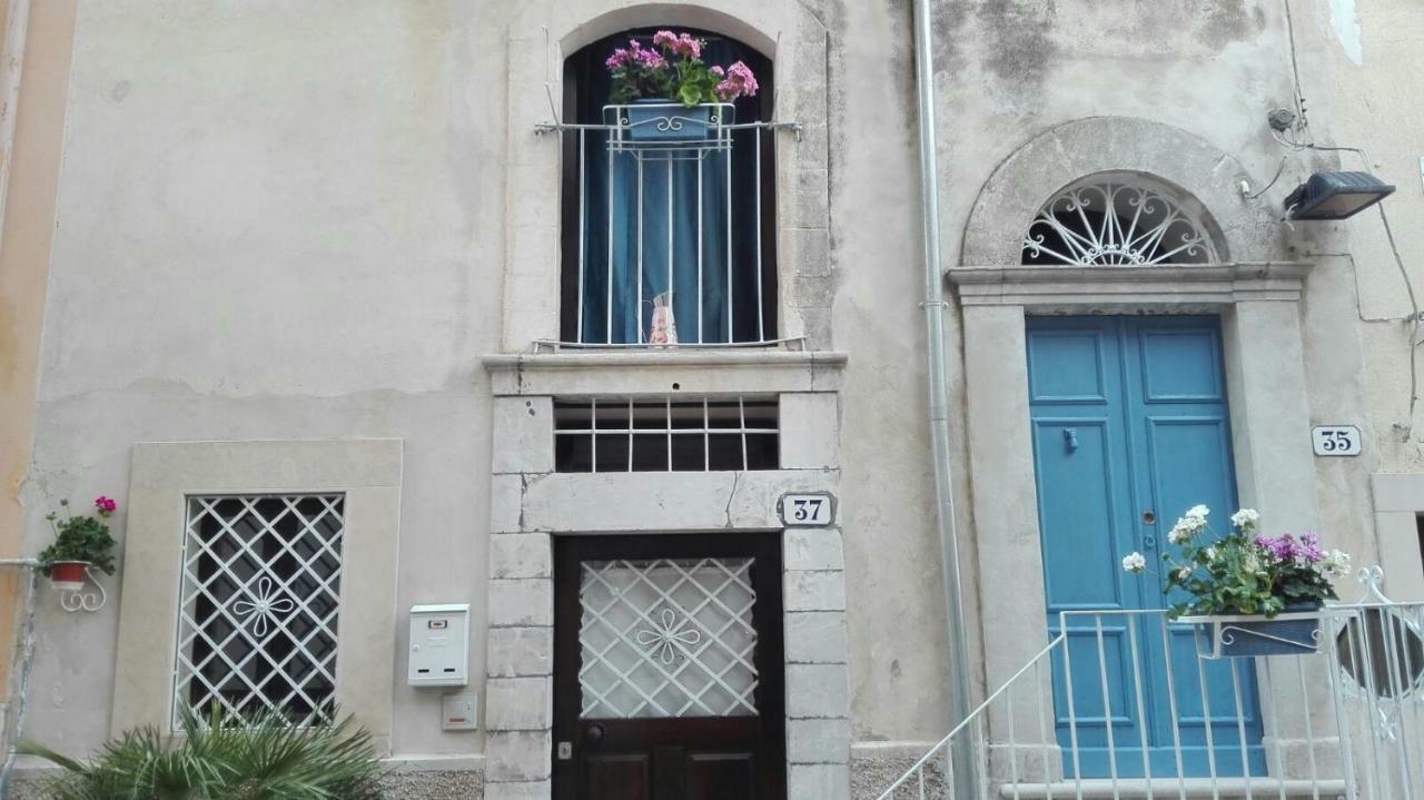 Punto Antico Villa Рагуза Екстериор снимка
